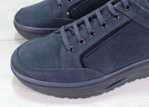 Мъжки ежедневни обувки в тъмно синьо - модел City Sleek.