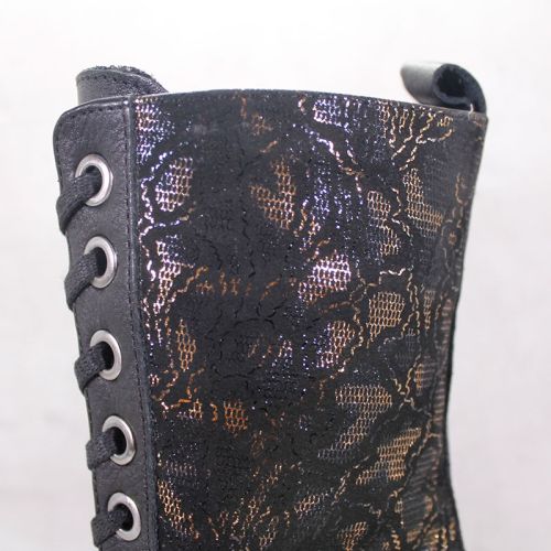 -Дамски високи кубинки от естествена кожа в черно със златисти елементи - Модел Glamour Heights