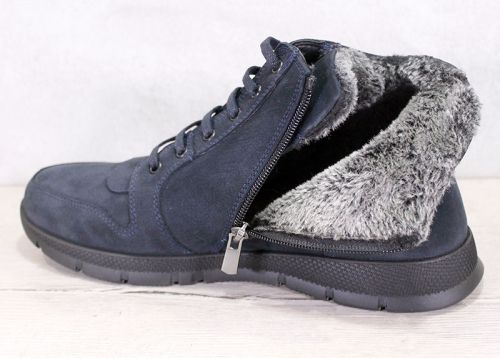 Мъжки боти от естествен набук в тъмно синьо - модел 221015.