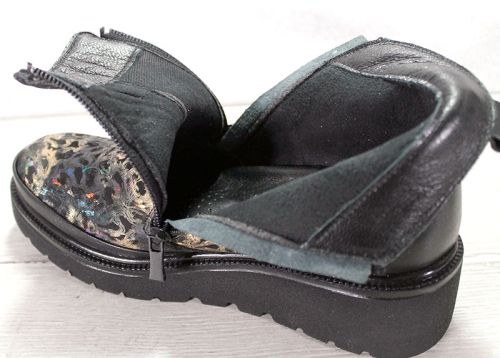 -Дамски боти от естествена кожа с уникален холограмен ефект - модел Мерида.