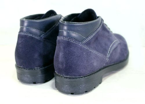 Мъжки кларк от естествен велур в тъмно синьо - модел Класик.