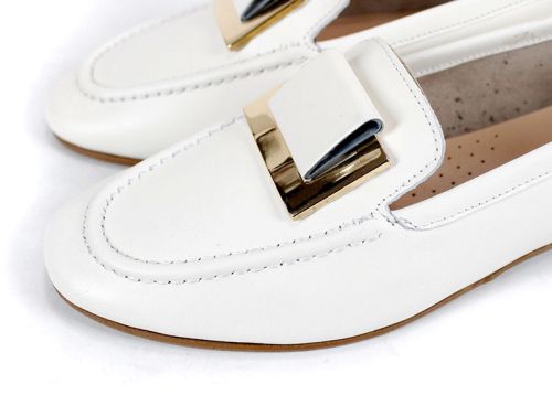 Дамски балерини от естествена кожа в светло бежово /шампанско/ - модел Princesa de la luna.