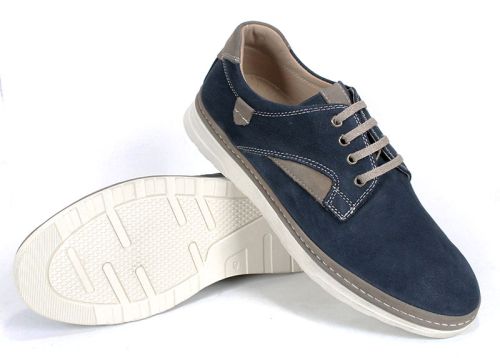 Мъжки обувки от естествен набук в тъмно синьо - модел Класик.