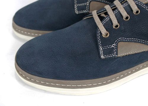Мъжки обувки от естествен набук в тъмно синьо - модел Класик.