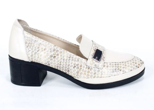 Дамски обувки от естествена кожа в светло бежово - модел Venus.