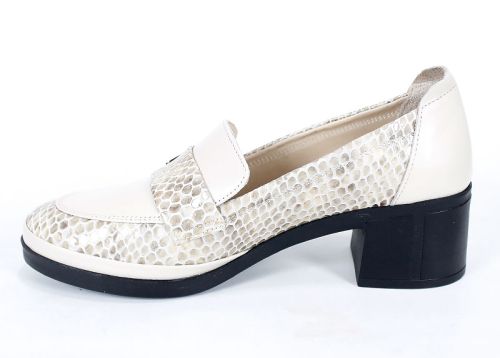 Дамски обувки от естествена кожа в светло бежово - модел Venus.