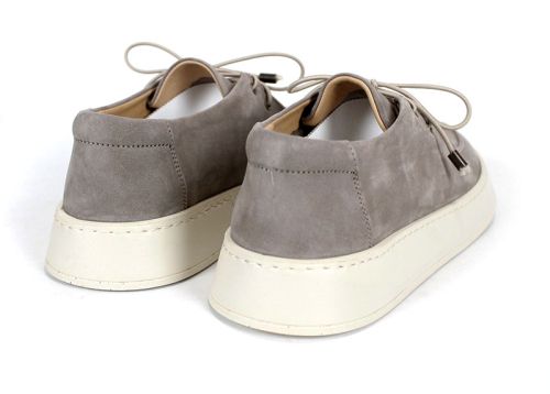 Дамски мокасини от фин набук в цвят визон – леки и удобни - модел Divine.