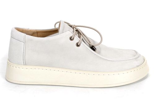 Дамски мокасини от пясъчен набук в цвят таупе – комфорт и елегантност - модел Divine