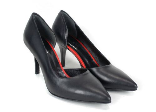 Дамски официални обувки от черна естествена кожа с изчистен дизайн - модел Lusso Nero