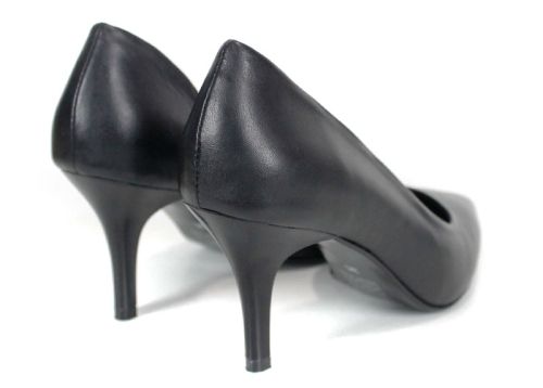 Дамски официални обувки от черна естествена кожа с изчистен дизайн - модел Lusso Nero