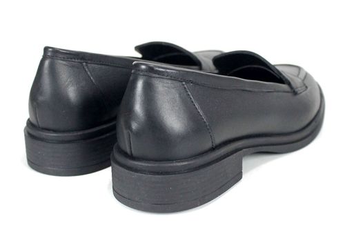 Дамски ниски лоуфъри от черна естествена кожа – класически модел с комфортно ходило - модел Grace