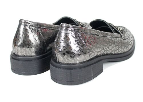 Елегантни дамски лоуфъри от естествена кожа в нюанс платина – комфорт и стил в изискан дизайн – модел Golden Aura