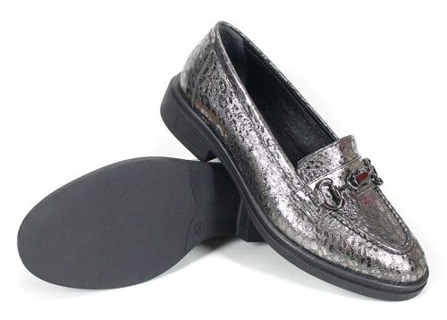 Елегантни дамски лоуфъри от естествена кожа в нюанс платина – комфорт и стил в изискан дизайн – модел Golden Aura