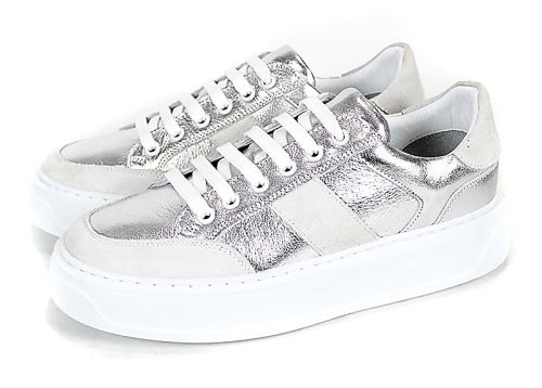 Дамски спортни обувки от естествена кожа в сребристо – модел Aurora