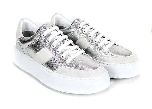 Дамски спортни обувки от естествена кожа в сребристо – модел Aurora