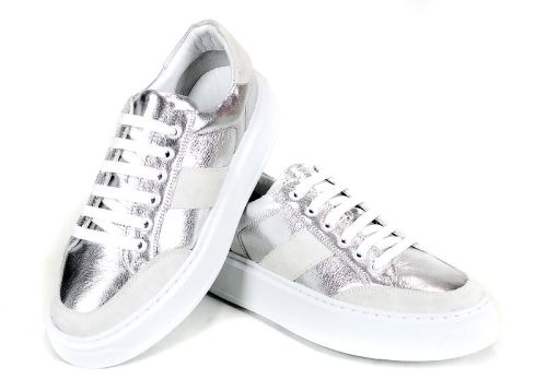 Дамски спортни обувки от естествена кожа в сребристо – модел Aurora