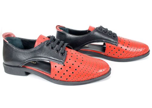 Дамски летни обувки в черно и червено - модел 1081