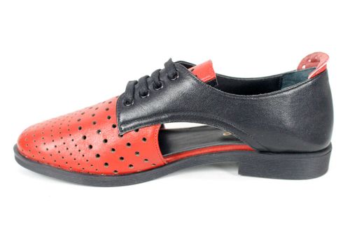 Дамски летни обувки в черно и червено - модел 1081