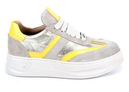 Дамски сникърси от бежов велур, златиста и жълта кожа с равно ходило - модел Golden Ray