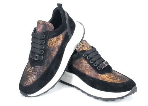 Дамски спортни обувки от черен велур и кафява кожа със змийски принт - модел Snake Chic
