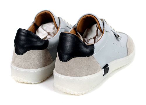 Дамски ниски сникърси от естествена кожа и велур в сиво - модел Infinity