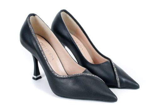 Дамски стилето обувки от черна естествена кожа с "Чарли" ток – модел Касиопея