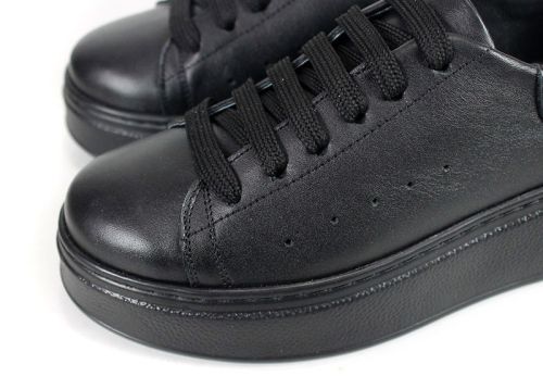 Дамски спортни обувки – класически модел от черна естествена кожа с комфортна стелка - модел Вивиан