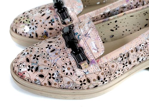 Дамски ежедневни летни обувки – розова естествена кожа с флорален принт и перфорация – модел Flora Light 