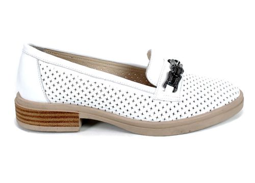 Дамски ежедневни летни обувки от бяла естествена кожа с перфорация - модел Flora Light 