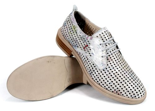 Дамски летни обувки от сива естествена кожа с флорален принт – модел Bella Chic