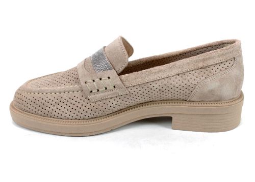 Дамски мокасини от естествен велур със ситна перфорация в цвят канела – модел Timeless Grace