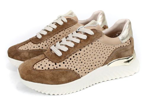 Дамски сникърси от естествена кожа с перфорация и велур в цвят мока - модел Diva Glam