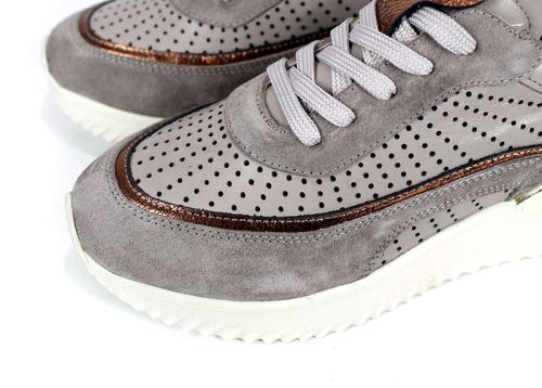 Дамски сникърси от естествена кожа и велур във цвят визон с меден акцент - модел Velvet Step