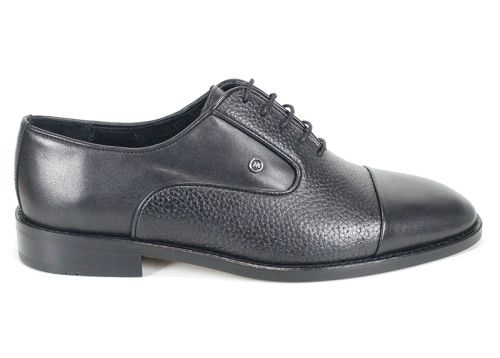 мъжки официални обувки от черна естествена кожа с комбинация от гладка и релефна шагренена кожа