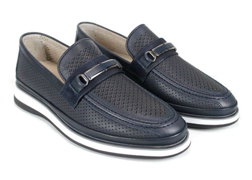 мъжки мокасини от тъмносиня перфорирана естествена кожа с бяло ходило