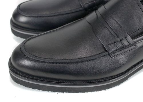 мъжки мокасини от естествена черна кожа с олекотено ходило и класически дизайн