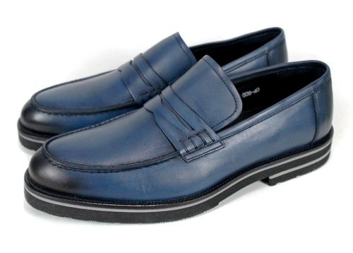 мъжки мокасини от естествена синя кожа със състарен ефект и леко черно ходило