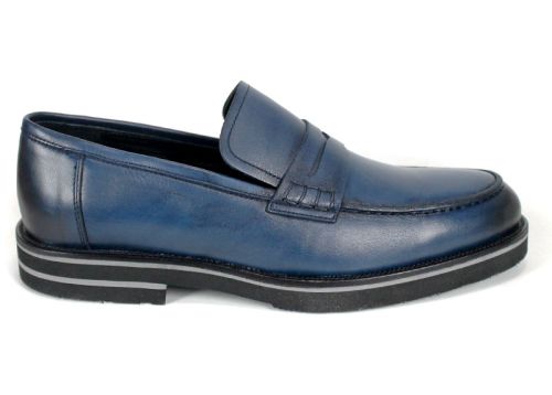мъжки мокасини от естествена синя кожа със състарен ефект и леко черно ходило