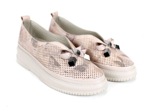 дамски летни обувки розов камуфлаж естествена кожа перфорирани