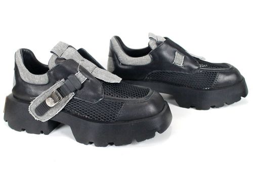 Дамски грънч обувки от кожа и мрежа с масивно ходило в черно