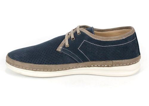 Профил от лявата страна