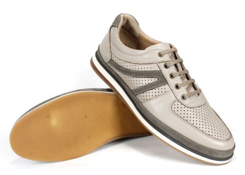 Каучуково ходило на обувките Valerio – изглед отдолу