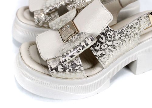 Pantofi casual dama din piele naturala cu imprimeu floral - model Luna