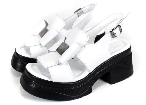 Pantofi casual dama din piele naturala cu imprimeu floral - model Luna