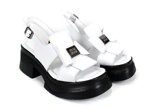 Pantofi casual dama din piele naturala cu imprimeu floral - model Luna