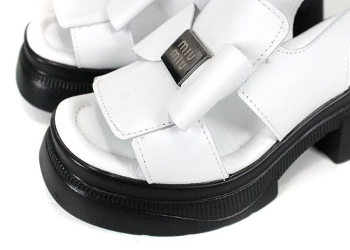 Pantofi casual dama din piele naturala cu imprimeu floral - model Luna