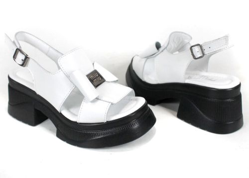 Pantofi casual dama din piele naturala cu imprimeu floral - model Luna