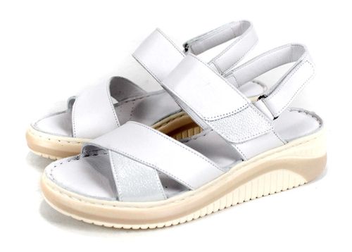 бели дамски сандали от естествена кожа Sole Brillante