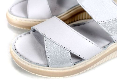 бели дамски сандали от естествена кожа Sole Brillante