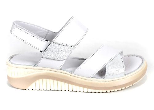 бели дамски сандали от естествена кожа Sole Brillante